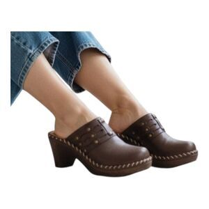 Frye Brown Leather Heeled Mules Platform Studs Whipstitch 7 Women's